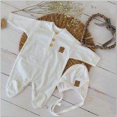 2-dielna súpravička: Dojčenský overal s gombíkmi + zaväzovacia čiapka (50-68) biela, od značky Z&Z