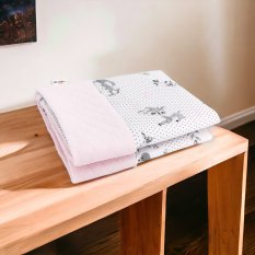 Detský eshop: Obojstranná prešívaná deka bavlna + velvet 100x70cm, srnček - ružová, značka Baby Nellys