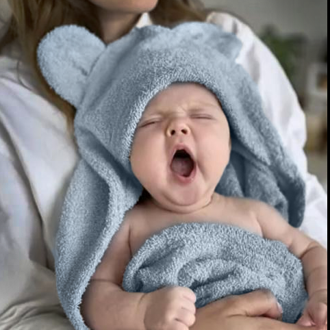 Dojčenská froté osuška s kapucňou a uškami pre bábätko, 80x80 cm, modrá, od značky Baby Nellys