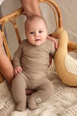 2-dielana rebrovaná súpravička - body + nohavice NATURAL HARMONY cappuccino od značky Makoma