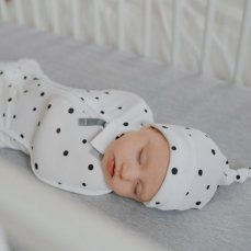 Detský eshop - Dětské čepice 2-4 měsíce - sada dvou kusů černé tečky/šedé tečky