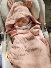 Detský eshop: Zavinovacia deka s kapucňou, mušelín 80x80 cm, púdrovo ružová