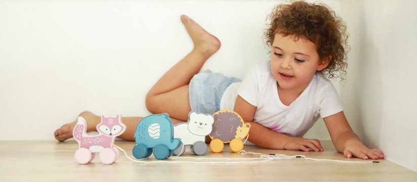 Detský eshop: Drevená ťahacia hračka na šnúrke Viga Ježek